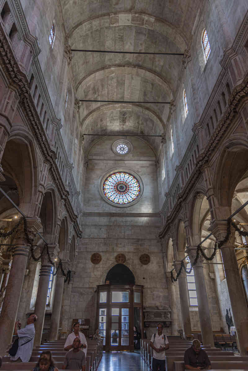 Croacia - Sibenik 07 - catedral de Santiago.jpg